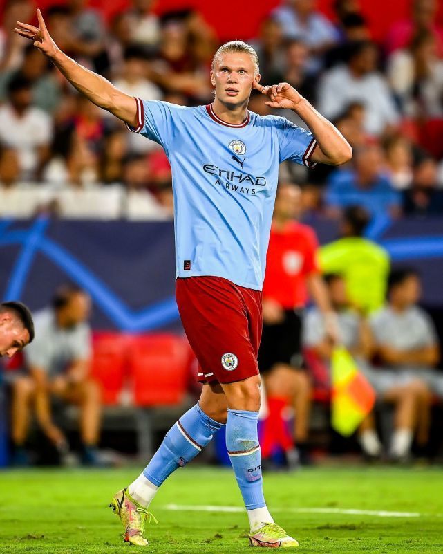 他在勒沃库 他在勒沃库