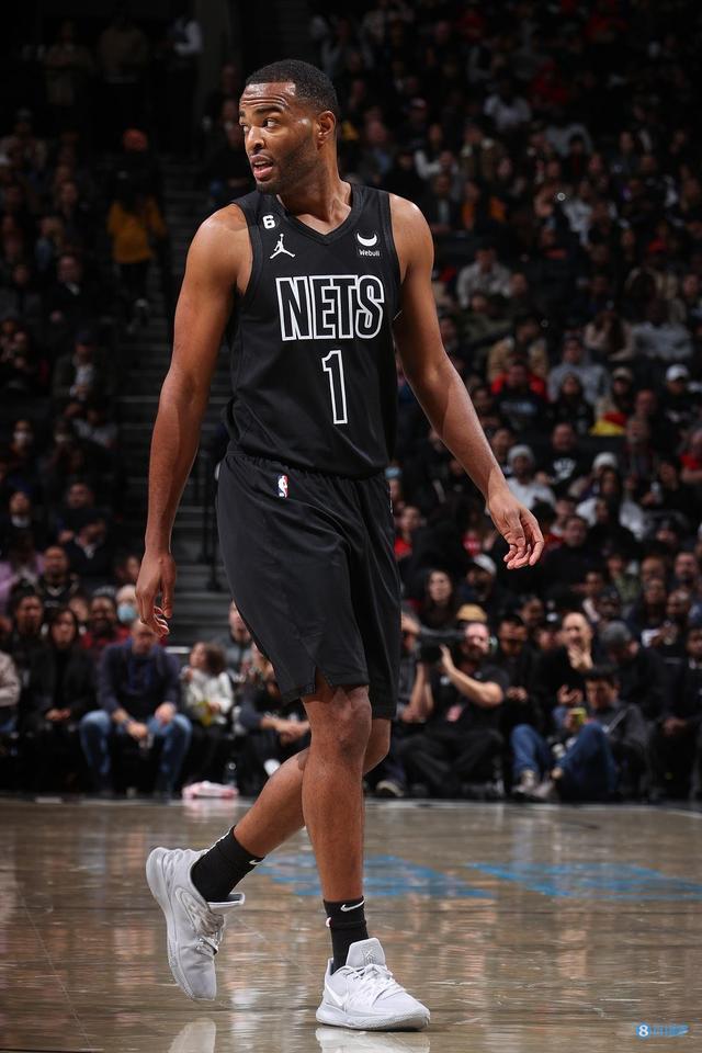 球队在一线 球队在一线